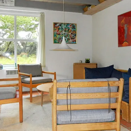 Two-bedroom Holiday In 14 Holiday home