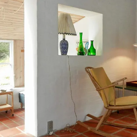 Two-bedroom Holiday In 14